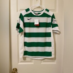 Nike‎ youth soccer jersey size XL NWT